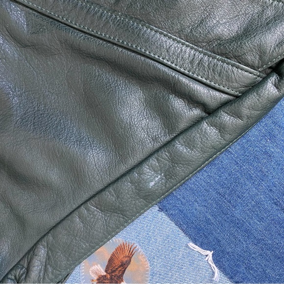 vintage green leather large sling bag - Picture 8 of 12